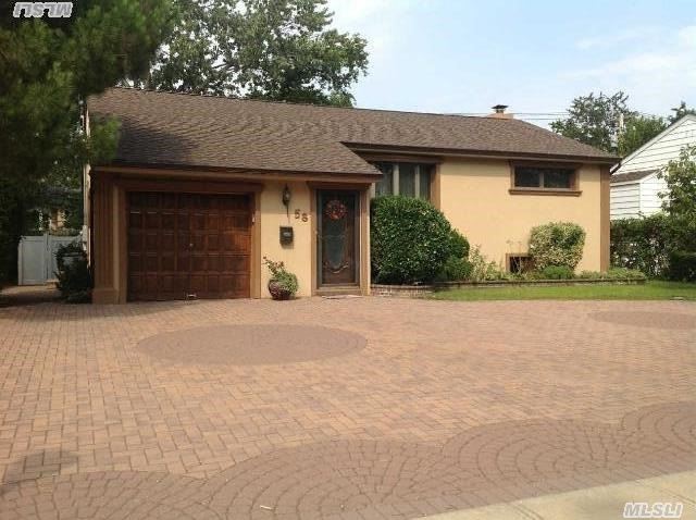 #1 photo, 58 Riverdale Rd, ナッソー郡 Valley Stream , NY 11581