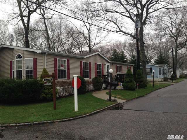 #1 photo, 1661-227 Old Country Rd, Riverhead , NY 11901