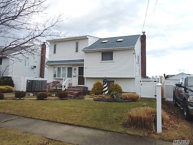 #1 photo, 405 East Drive, Copiague , NY 11726