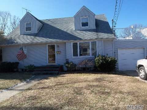 #1 photo, 154 Pacific Street, ナッソー郡 Massapequa Park , NY 11762