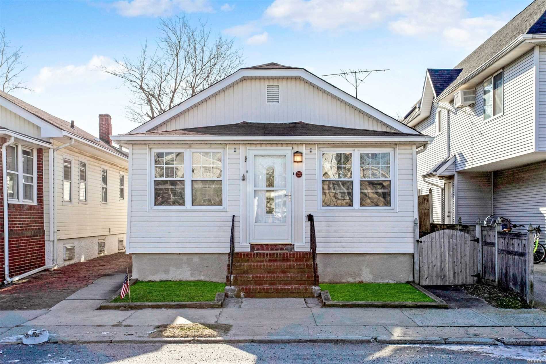 #1 photo, 522 W Hudson Street, Long Beach , NY 11561