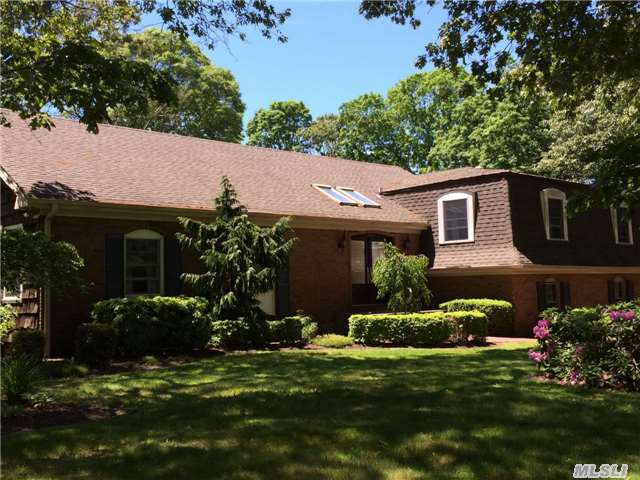 #1 photo, 2 Piper Ct, 东长岛 E. Patchogue , NY 11772