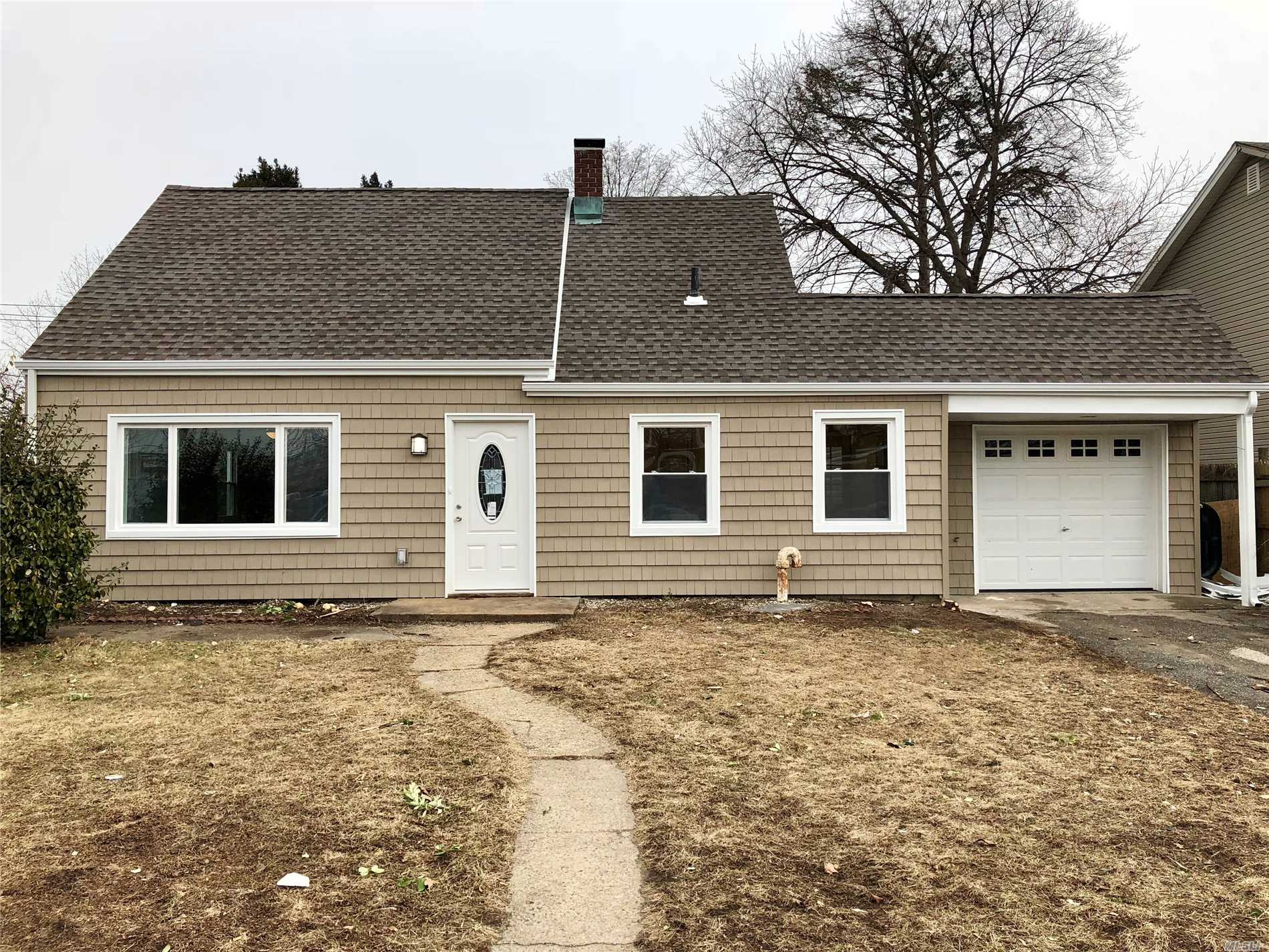 #1 photo, 288 Newbridge Road, ナッソー郡 Levittown , NY 11756