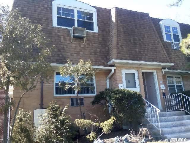 #1 photo, 6 Glen Hollow Dr, Holtsville , NY 11742