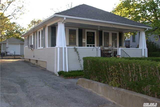 #1 photo, 35 S Summit Ave, Patchogue , NY 11772