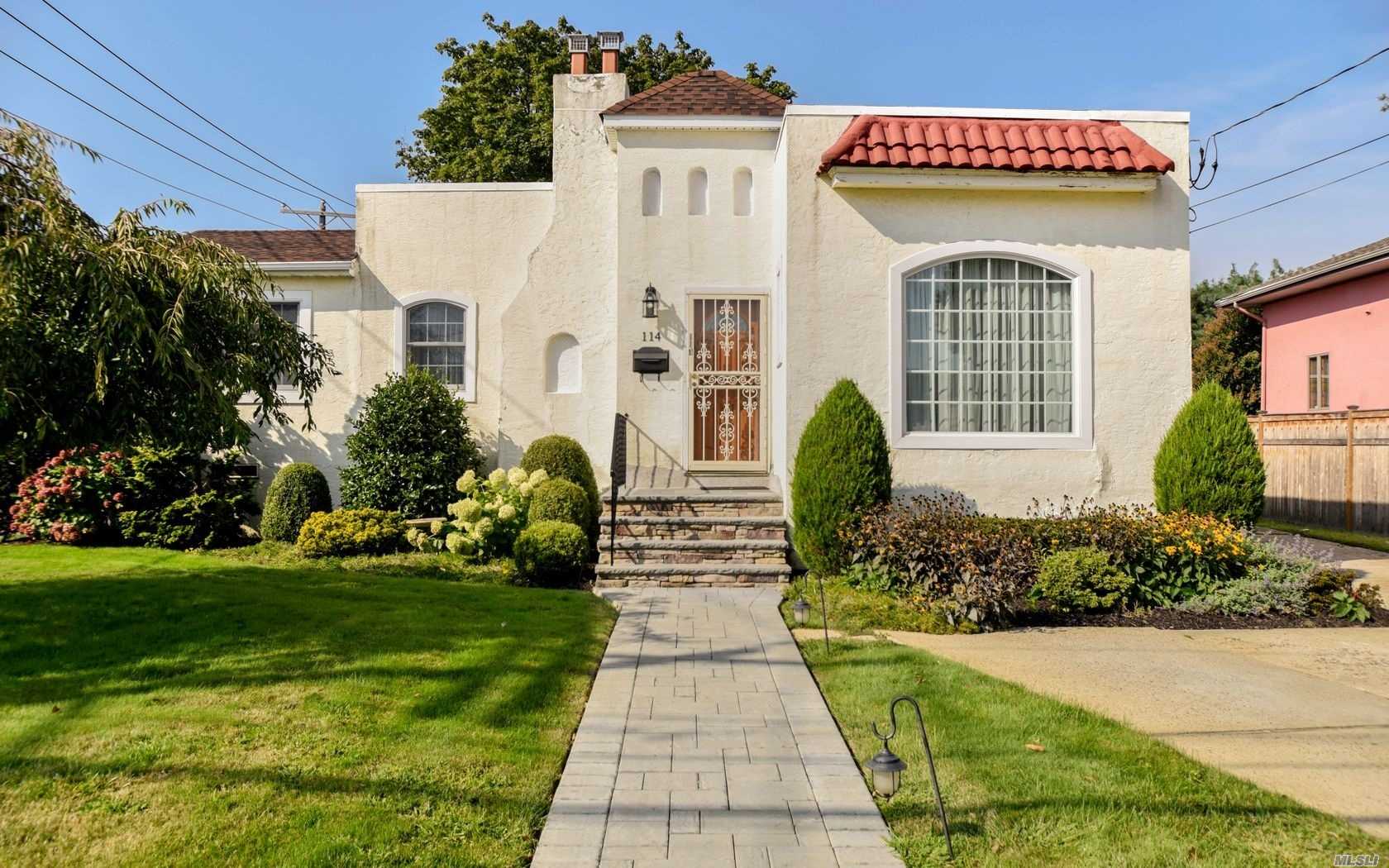 #1 photo, 114 Lincoln Boulevard, ناسو Merrick , NY 11566