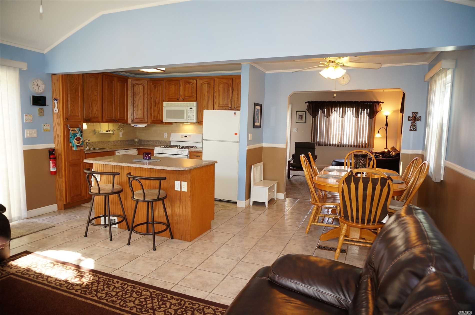 #1 photo, 514 10th Avenue, 長島 New Hyde Park , NY 11040