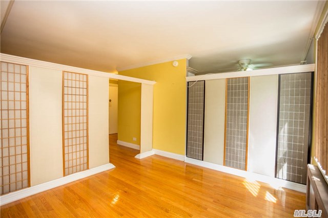 #1 photo, 4240 Bowne St, Flushing , NY 11355