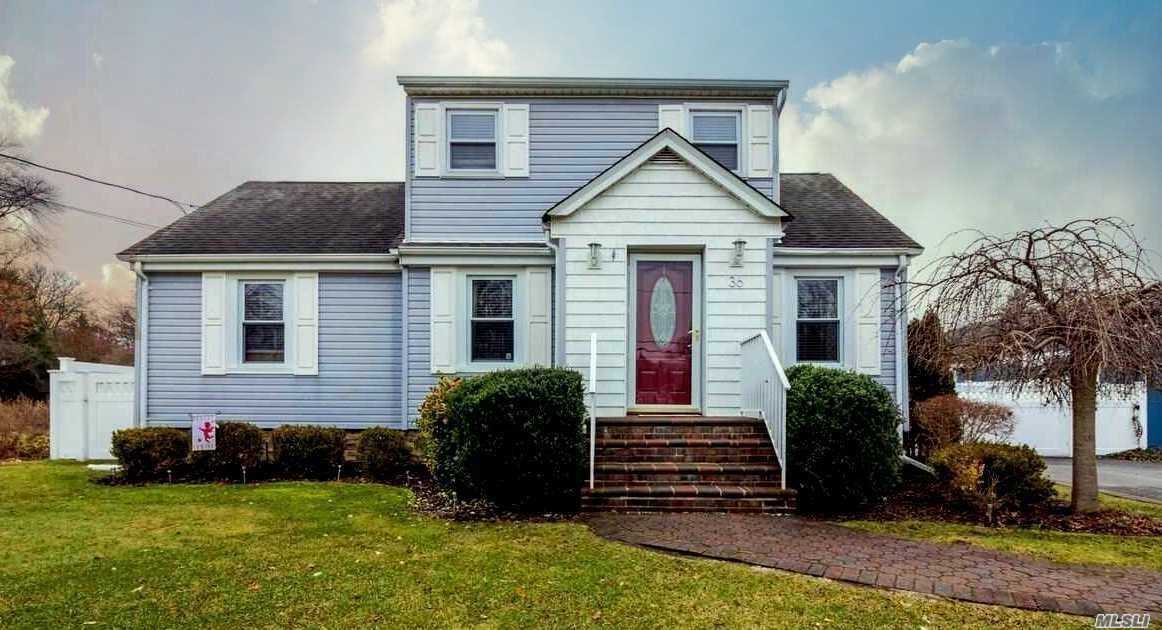 #1 photo, 36 Helen Avenue, Smithtown , NY 11787