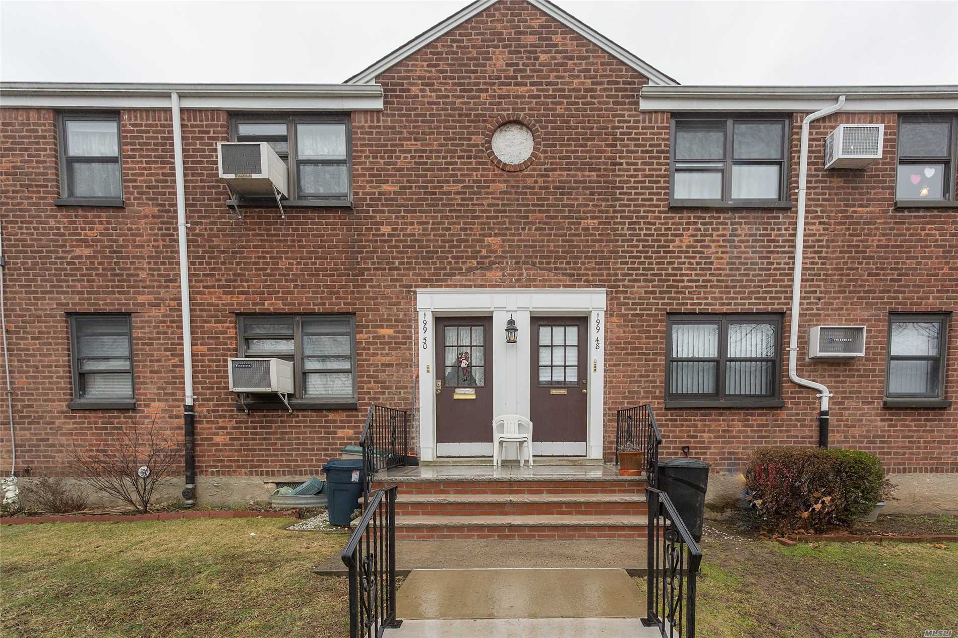 #1 photo, 199-50 19th Avenue, কুইন্‌স Whitestone , NY 11357