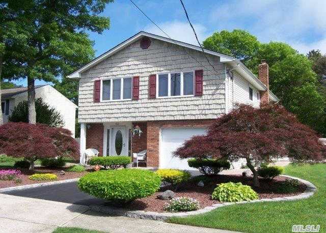#1 photo, 103 Graham Avenue, サフォーク郡 Holbrook , NY 11741