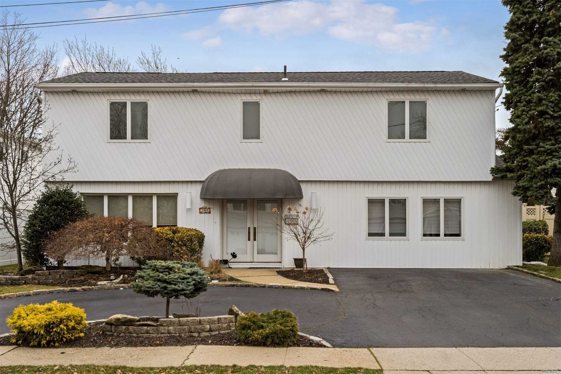 #1 photo, 2985 Cheryl Road, ناسو Merrick , NY 11566