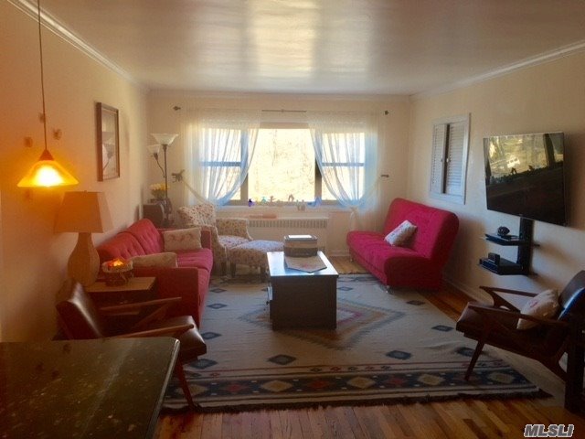 #1 photo, 333 Main Street, Roslyn , NY 11576