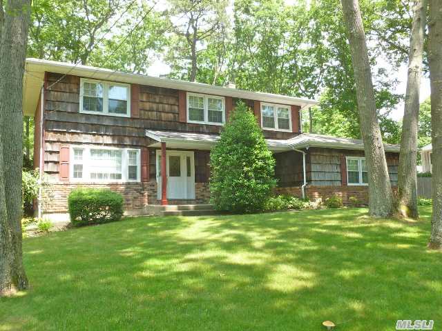 #1 photo, 21 Woodstock Pl, Lake Grove , NY 11755