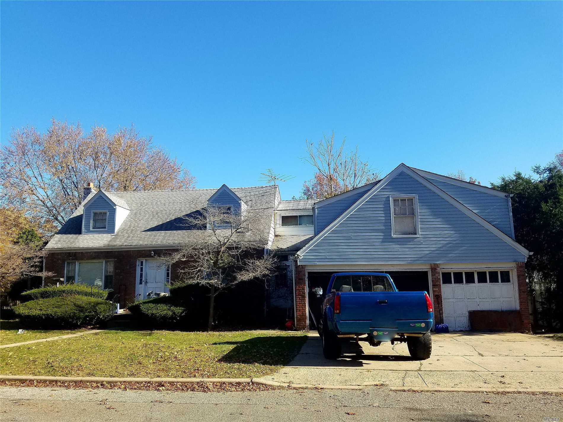 #1 photo, 52 Stowe Avenue, N. Baldwin , NY 11510