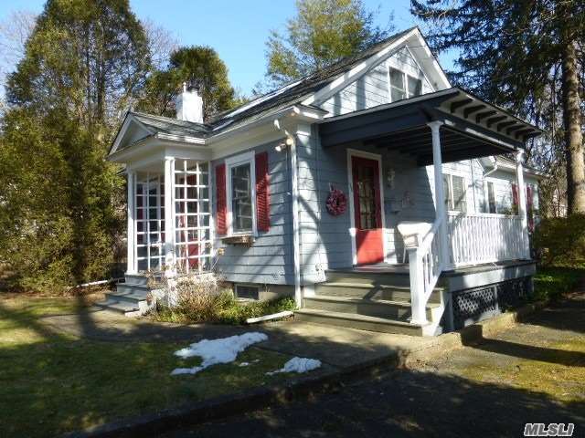 #1 photo, 58 N Woodhull Road, מחוז סאפוק Huntington , NY 11743