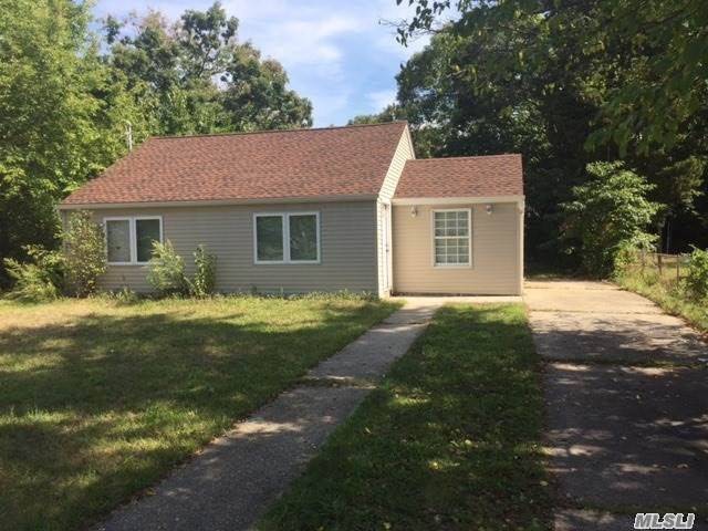 #1 photo, 27 Church Street, Central Islip , NY 11722