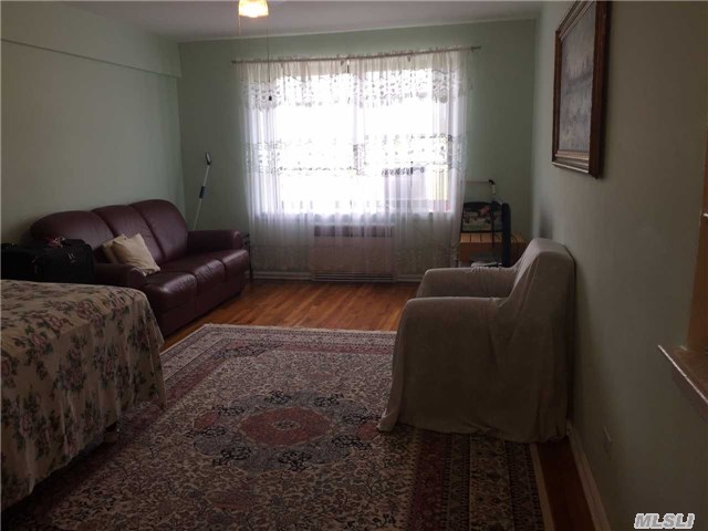 #1 photo, 75-08 Bell Boulevard, クイーンズ区 Bayside , NY 11364