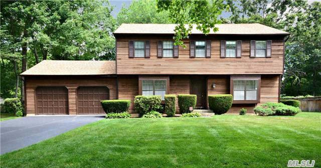 #1 photo, 11 Midfield Street, Stony Brook , NY 11790