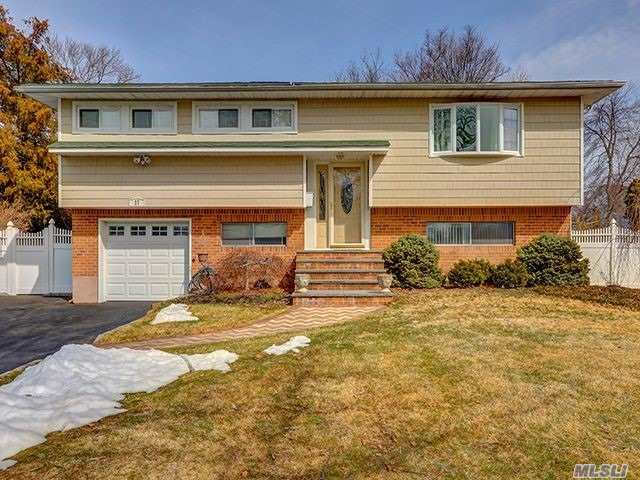 #1 photo, 27 Seaver Lane, Smithtown , NY 11787