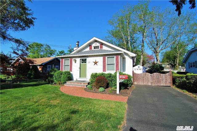 #1 photo, 88 Elm Avenue, サフォーク郡 Smithtown , NY 11787