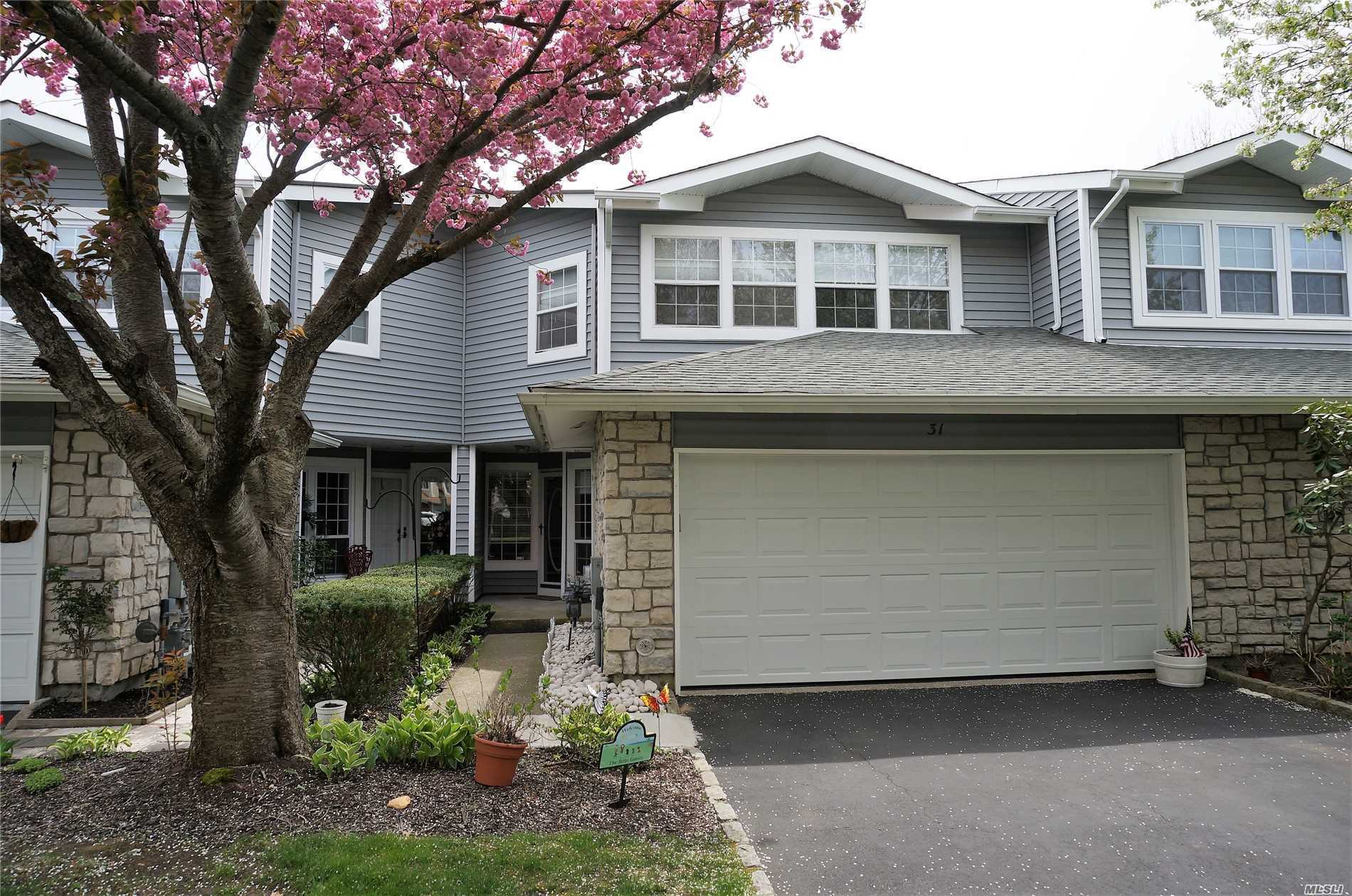 #1 photo, 31 Hampshire Court, サフォーク郡 Holbrook , NY 11741