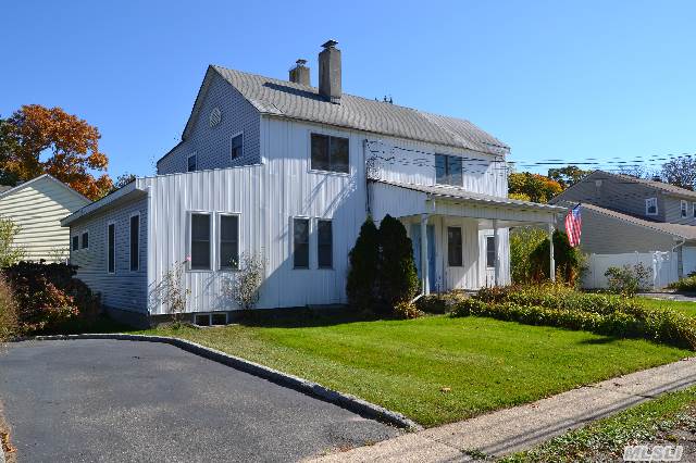 #1 photo, 37 1st Avenue, Саффолк ‖ East Islip , NY 11730