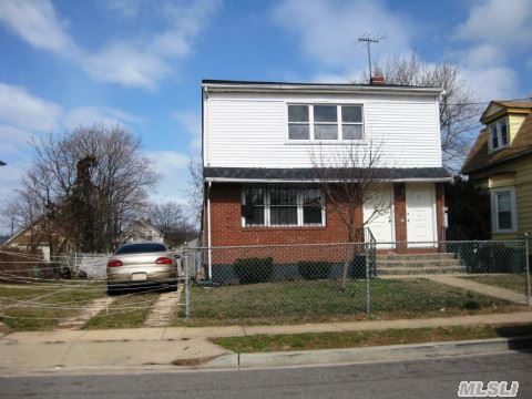 #1 photo, 105 Wellesley Street, ナッソー郡 Hempstead , NY 11550