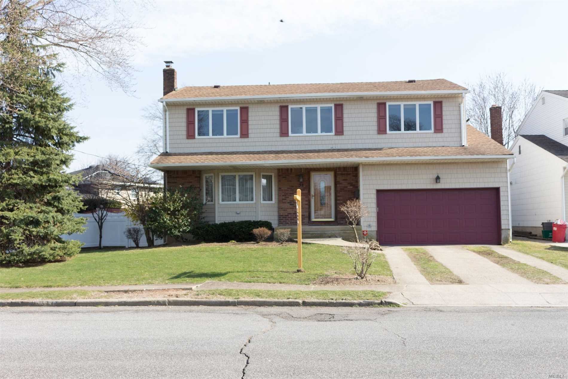 #1 photo, 38 Frieda Lane, नासाउ काउंटी Wantagh , NY 11793