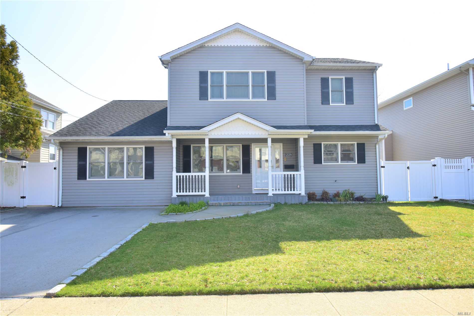 #1 photo, 2139 Beech Street, ناسو Wantagh , NY 11793