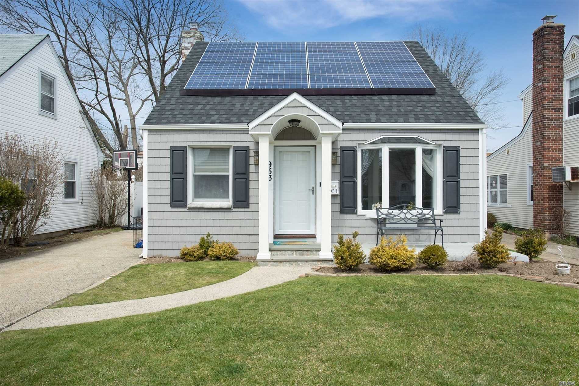 #1 photo, 953 Alhambra Road, North Baldwin , NY 11510