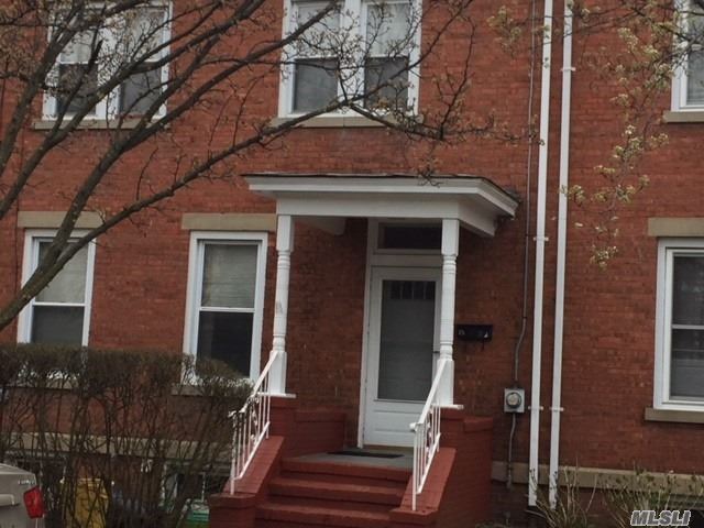 #1 photo, 25 Columbia Street, Farmingdale , NY 11735