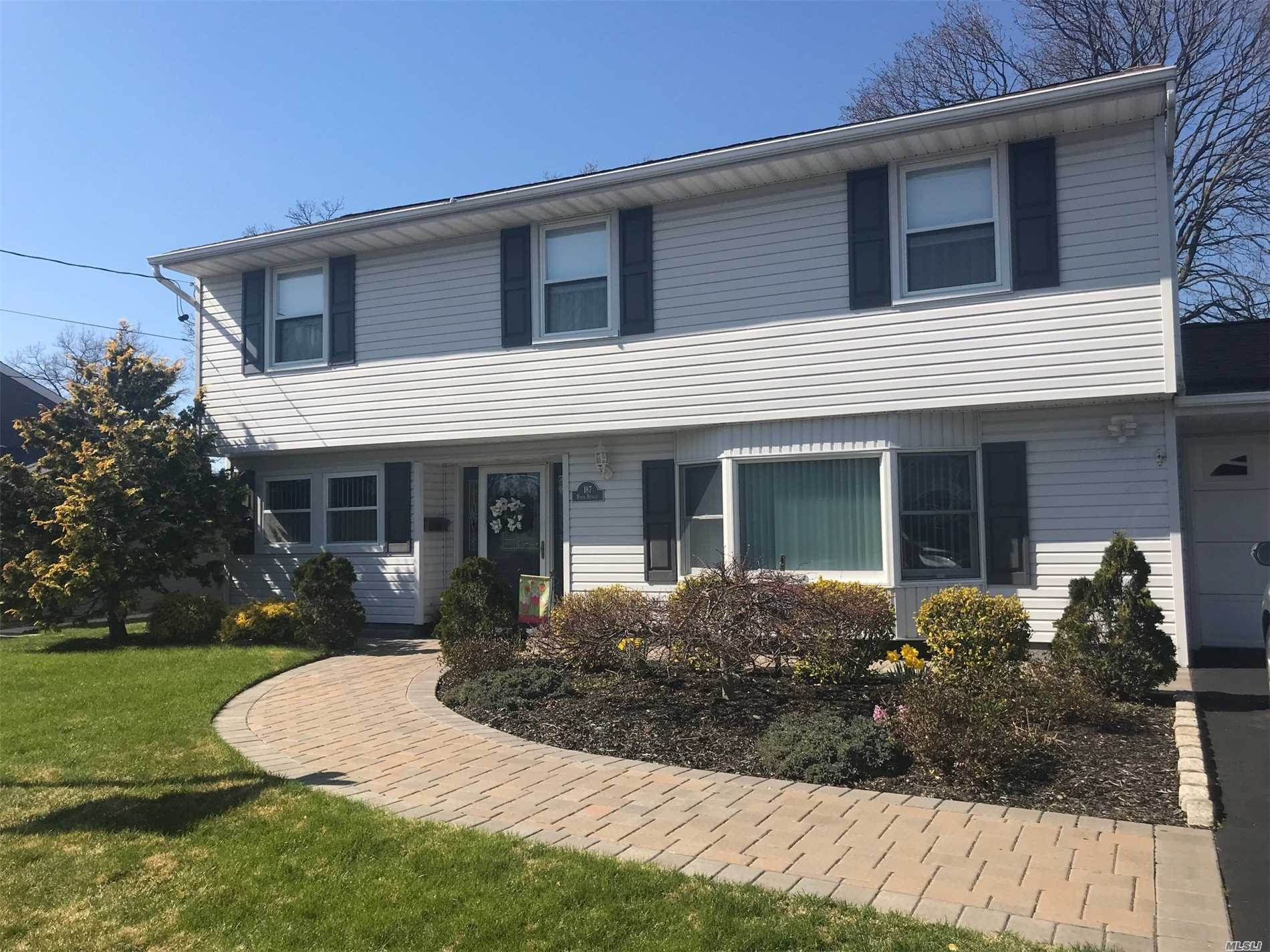 #1 photo, 187 Detroit Avenue, ناسو Massapequa , NY 11758