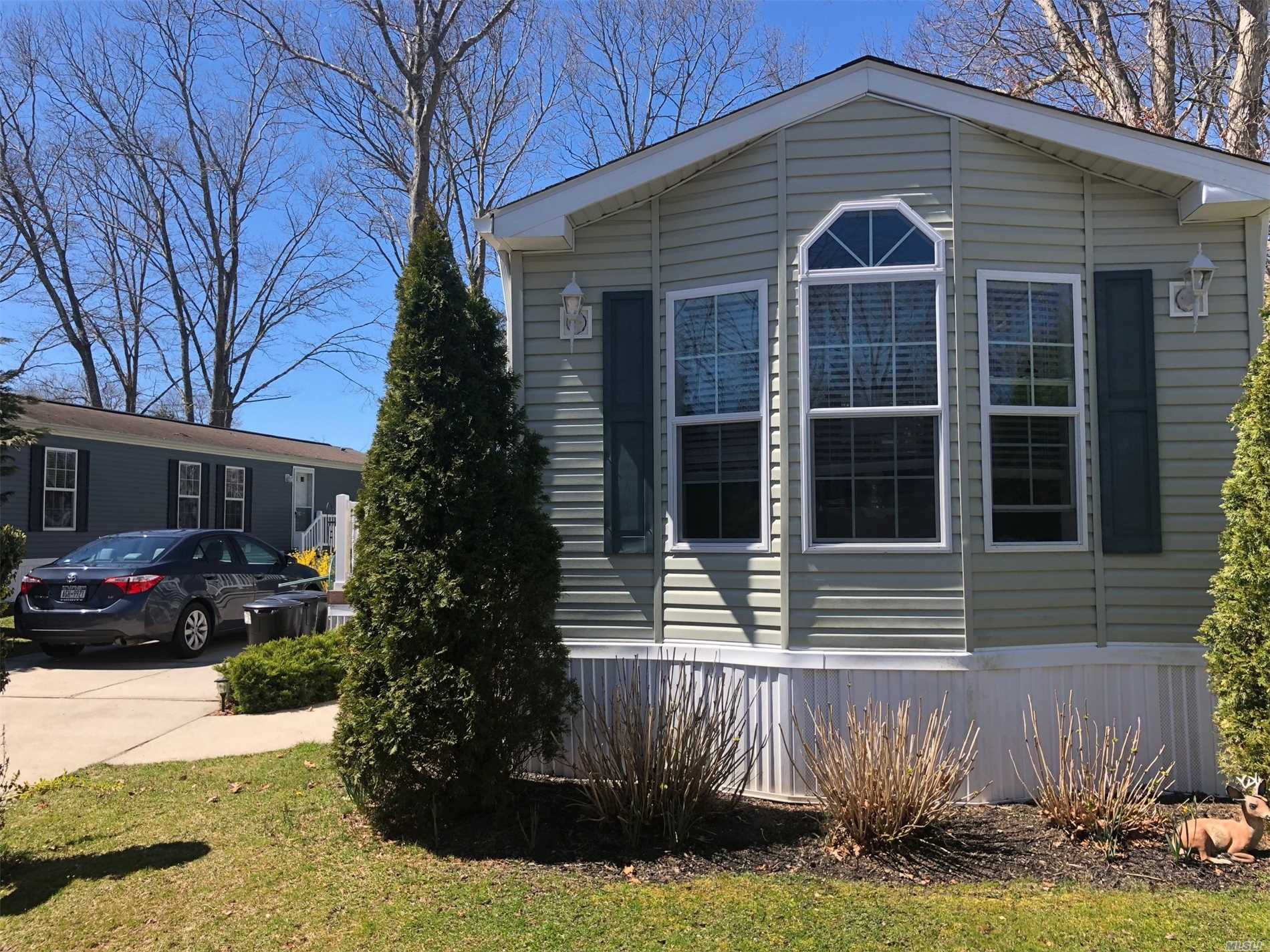 #1 photo, 1661-27 Old Country Road, Riverhead , NY 11901