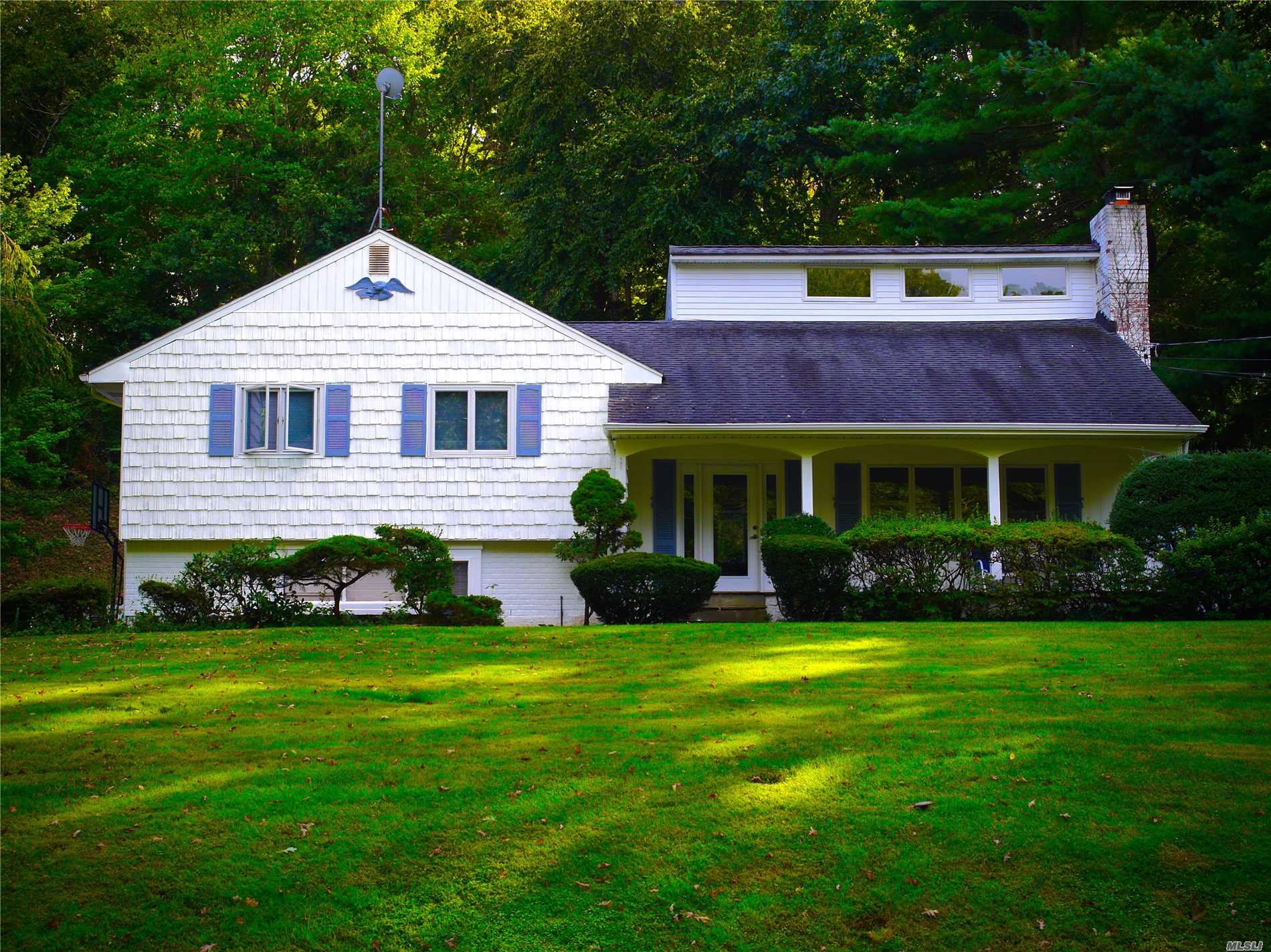 #1 photo, 20 Woodedge Drive, Dix Hills , NY 11746