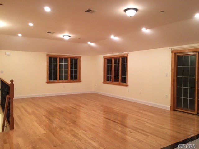 #1 photo, 58-43 255th Street, Little Neck , NY 11362