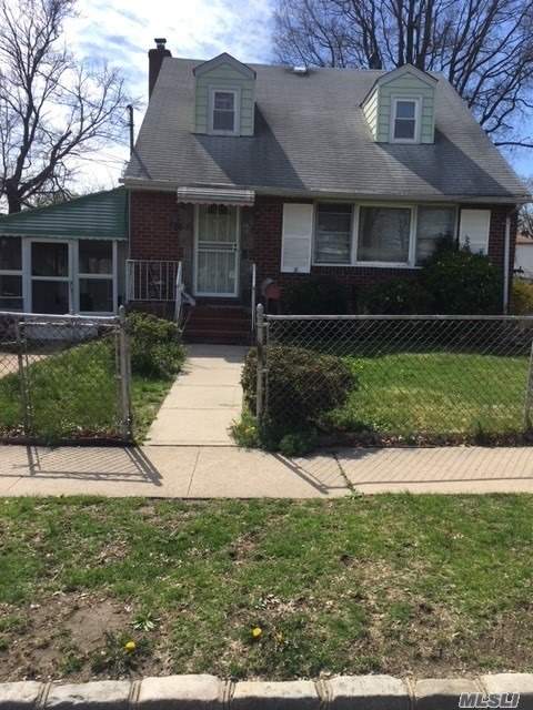 #1 photo, 215 Sheridan Street, Westbury , NY 11590