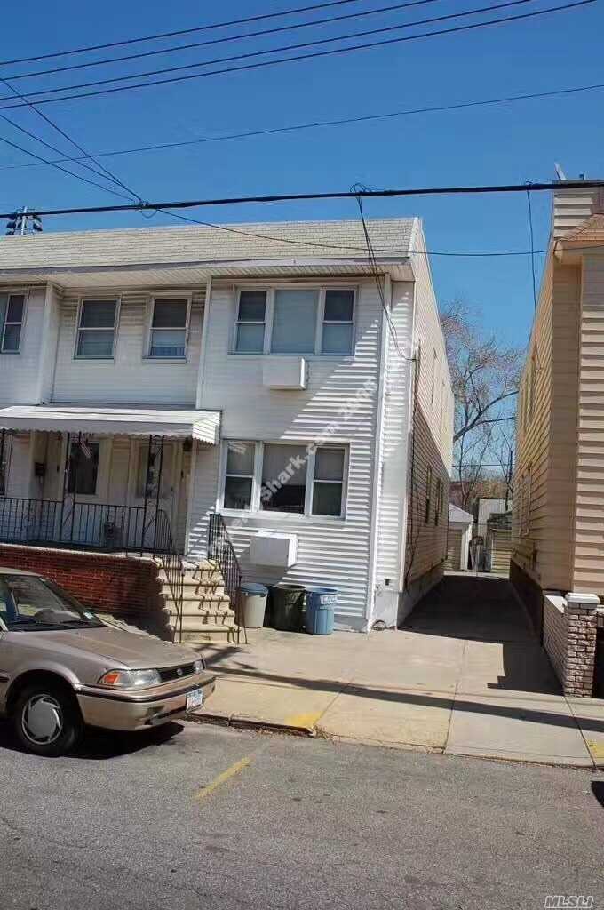 #1 photo, 61-67 56th Street, कुईंस Maspeth , NY 11378