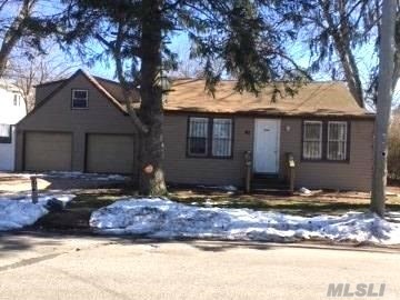 #1 photo, 42 Patton Ave, Wyandanch , NY 11798