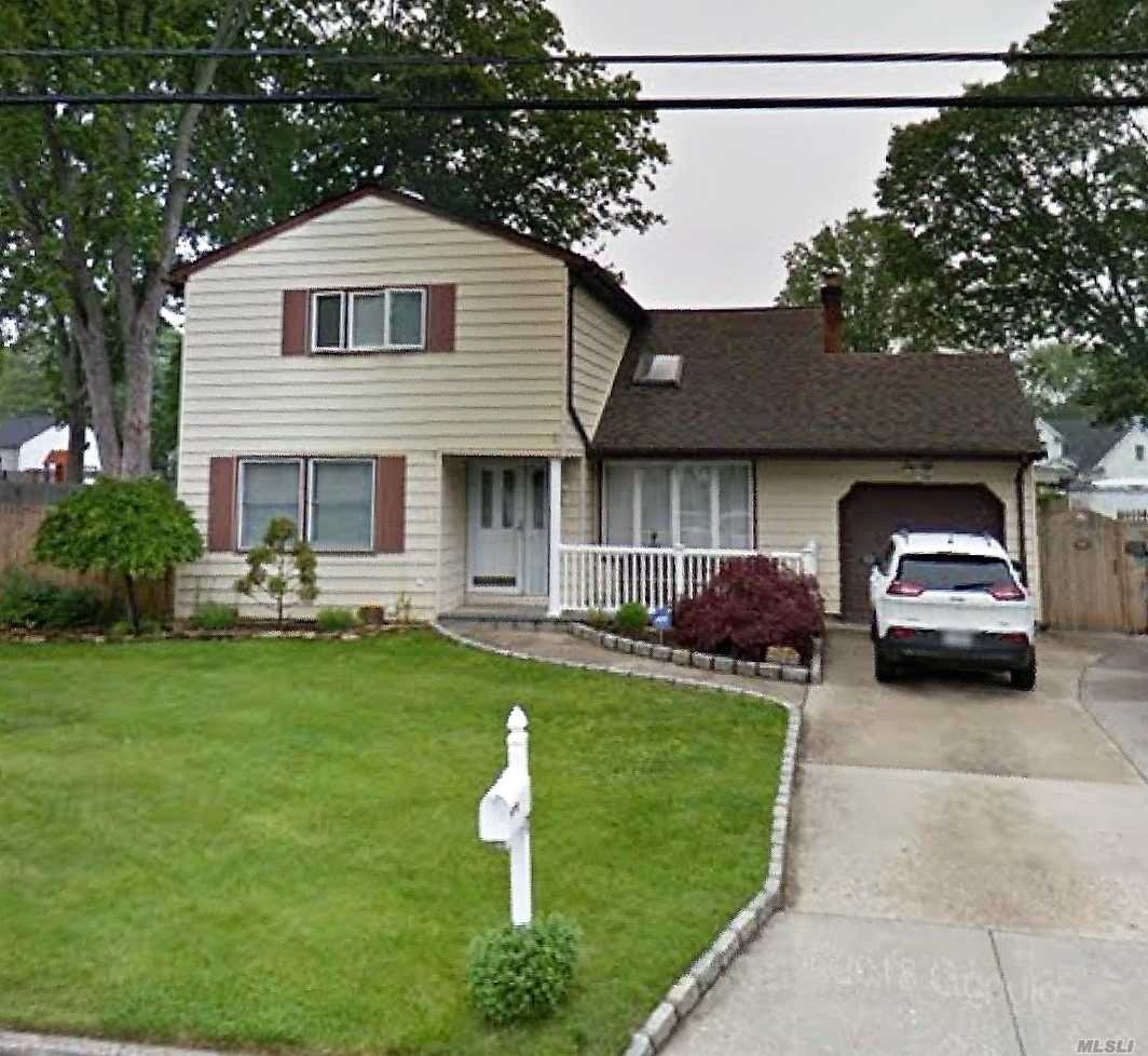 #1 photo, 15 Mallard Avenue, サフォーク郡 Selden , NY 11784