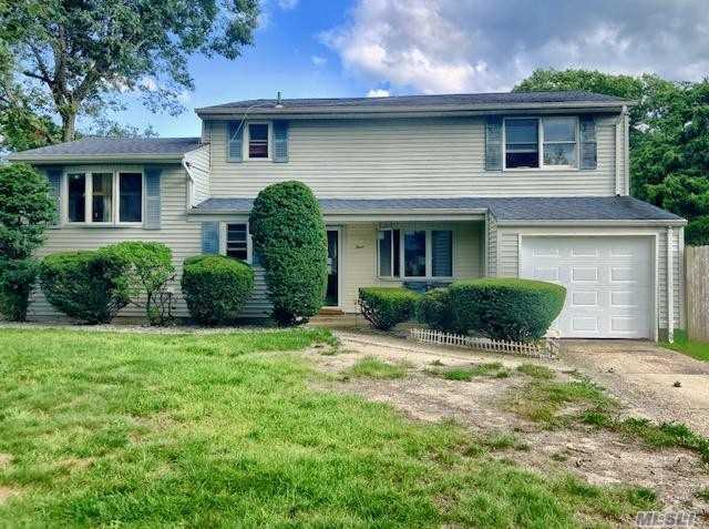 #1 photo, 3 Corvair Lane, サフォーク郡 Selden , NY 11784