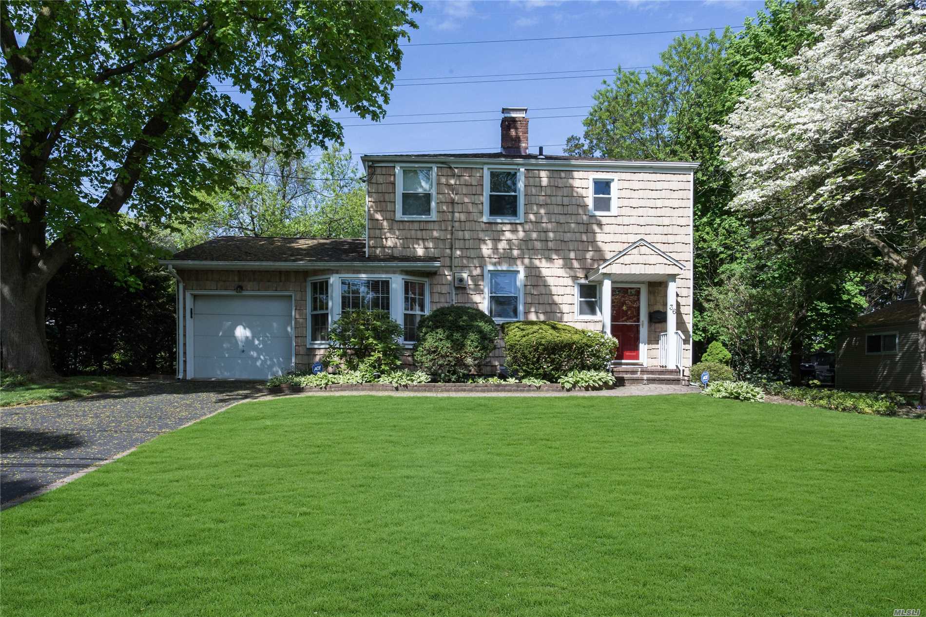 #1 photo, 36 Croyden Court, 长岛 Albertson , NY 11507