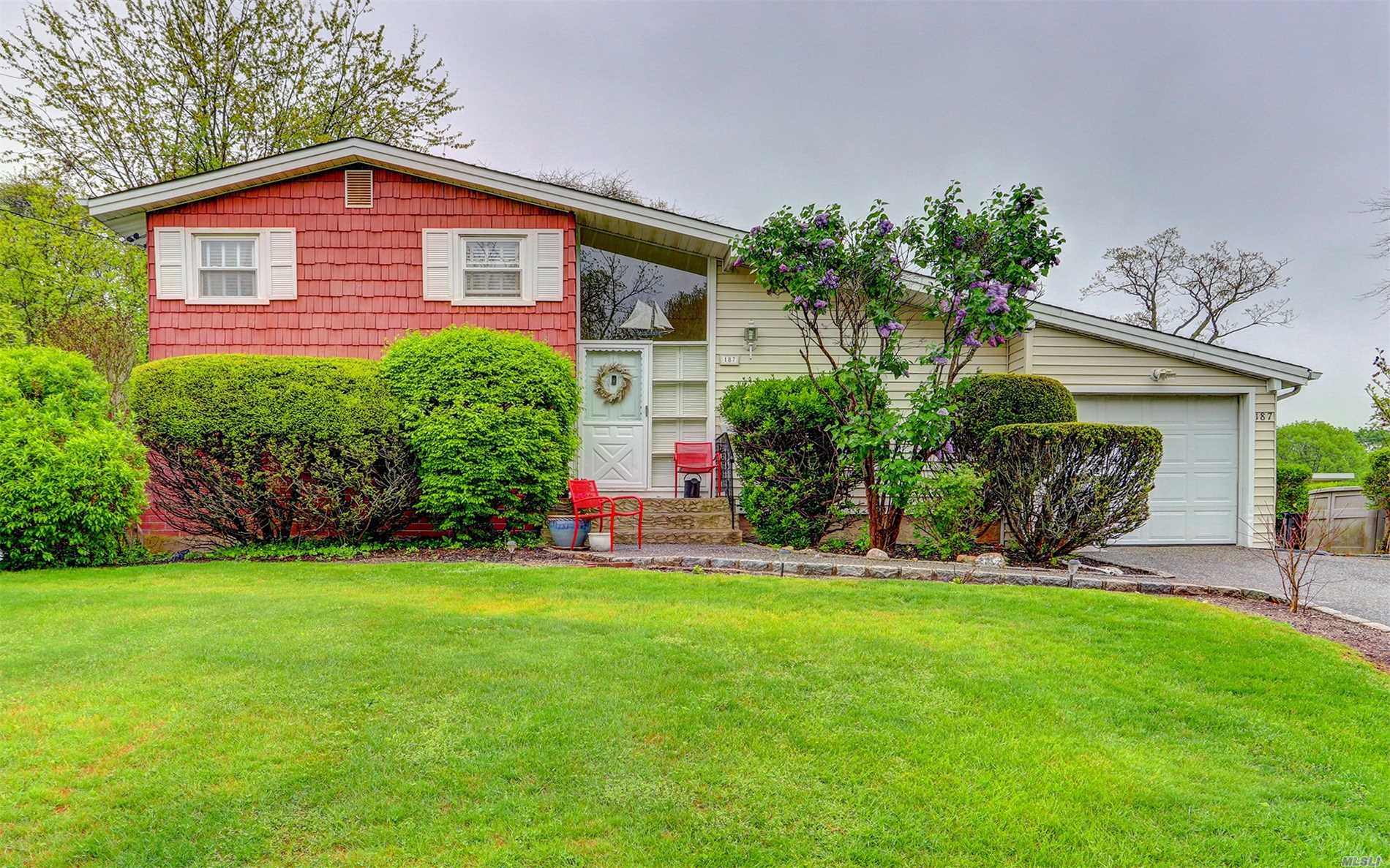 #1 photo, 187 Franklin Road, サフォーク郡 Oakdale , NY 11769