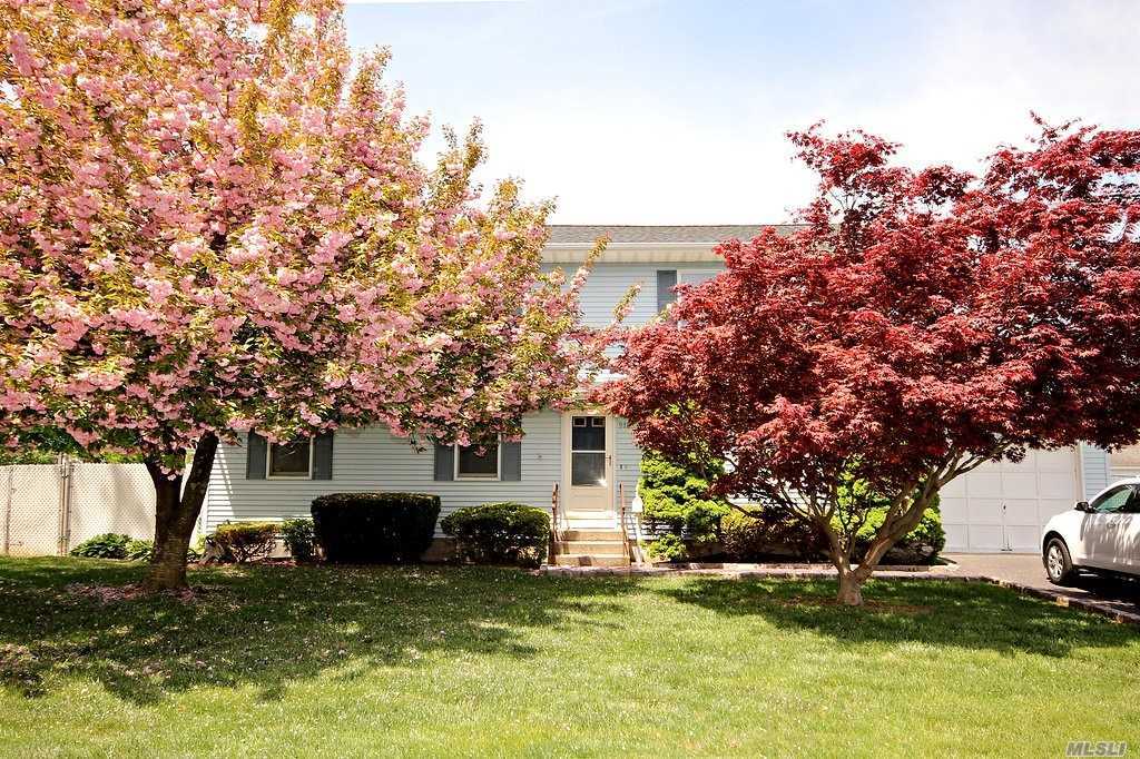 #1 photo, 918 6th Street, 롱 아일랜드 West Babylon , NY 11704