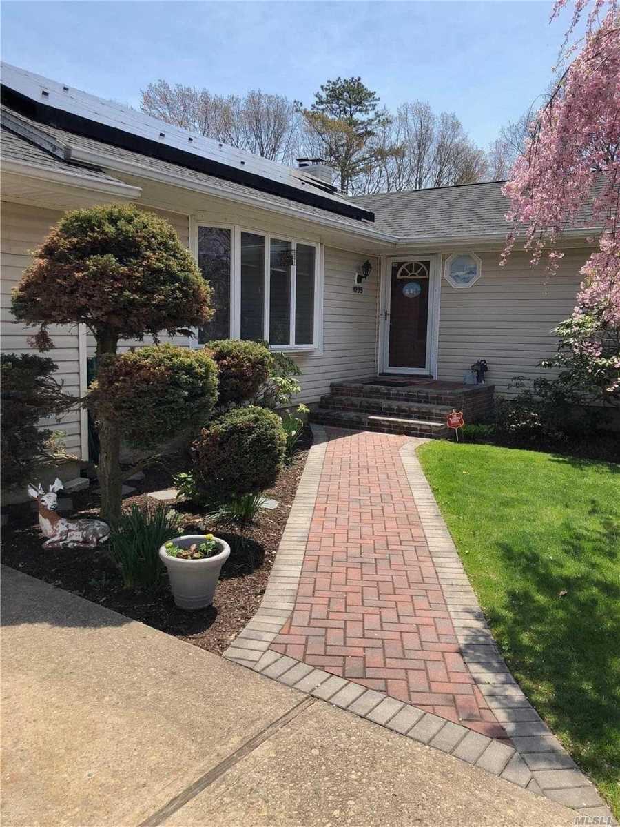 #1 photo, 1285 Ocean Avenue, سوفولك Bohemia , NY 11716
