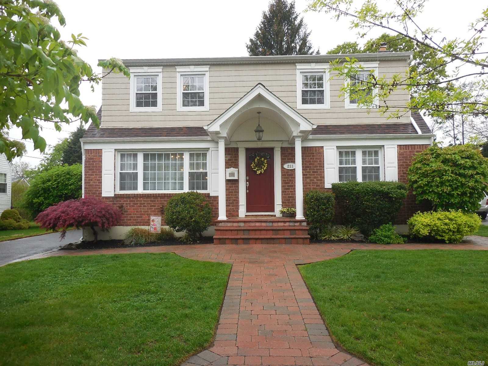 #1 photo, 211 Maeder Avenue, North Merrick , NY 11566