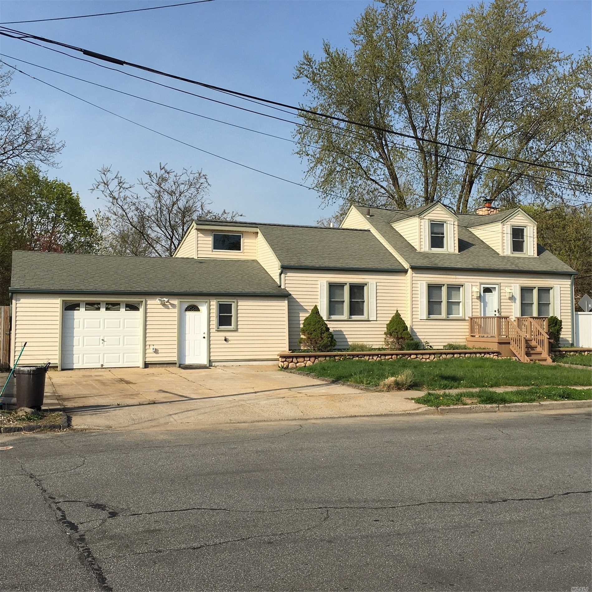 #1 photo, 57 Laurel Road, Lindenhurst , NY 11757