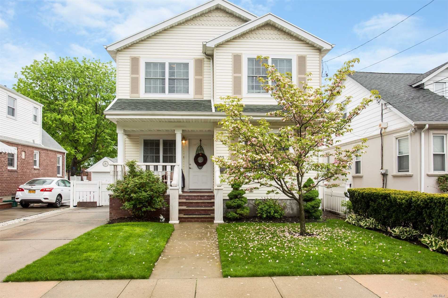 #1 photo, 105 Irving Avenue, Floral Park , NY 11001