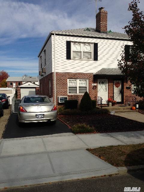 #1 photo, 138-17 64th Avenue, クイーンズ区 Flushing , NY 11367