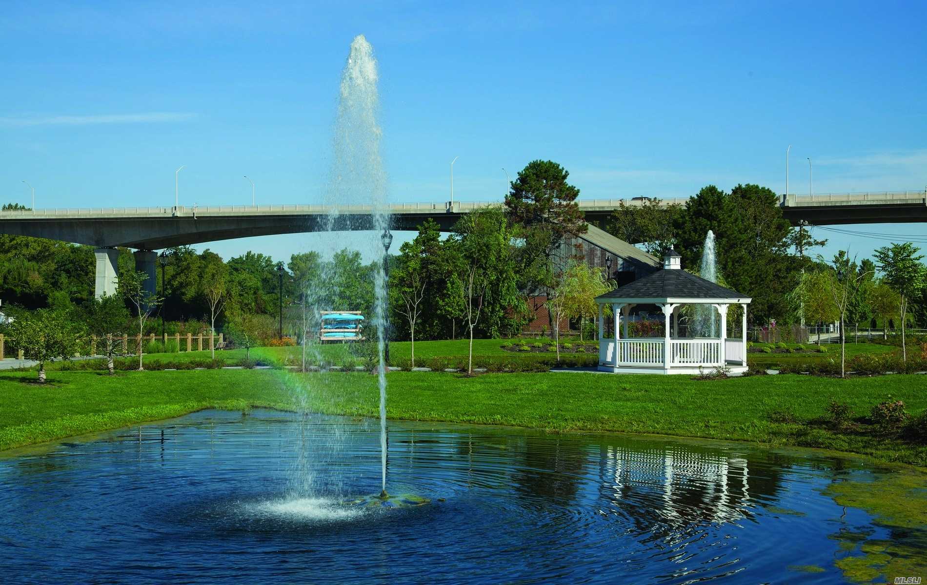 #1 photo, 102 Mill Creek South, Roslyn , NY 11576